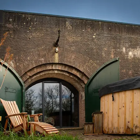Fort Vuren *