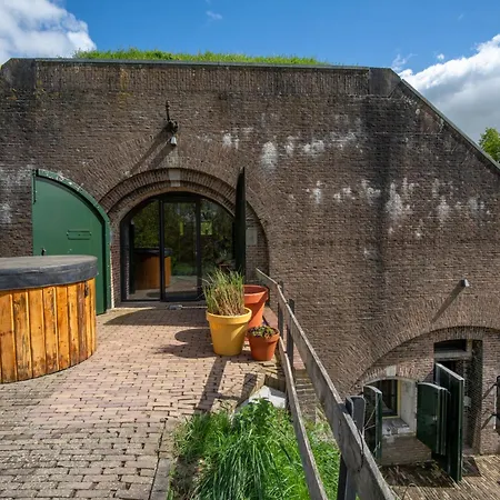 Fort Vuren * Vuren